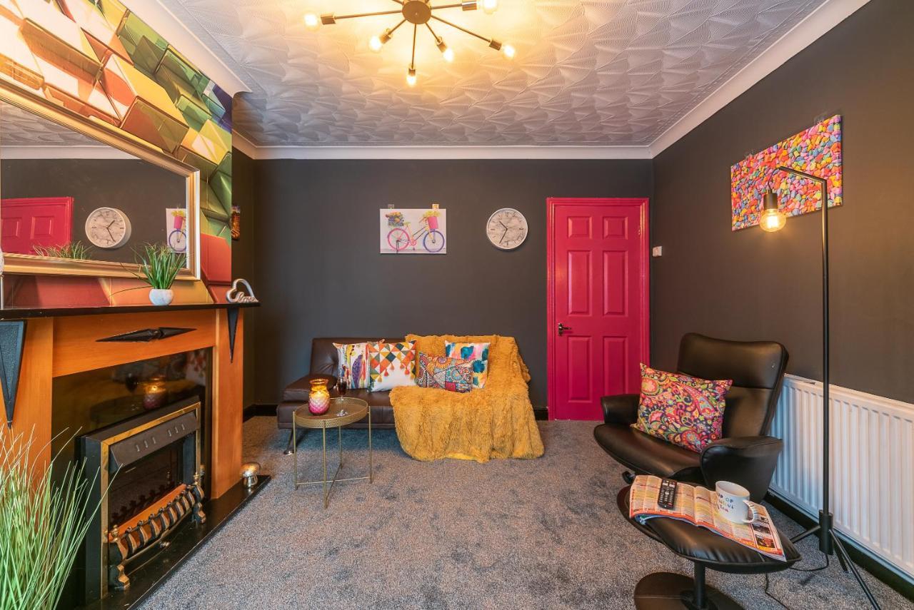 J'S Home Away From Home Fresh 2 Bedroom Garden Parking Kingston upon Hull Exterior photo